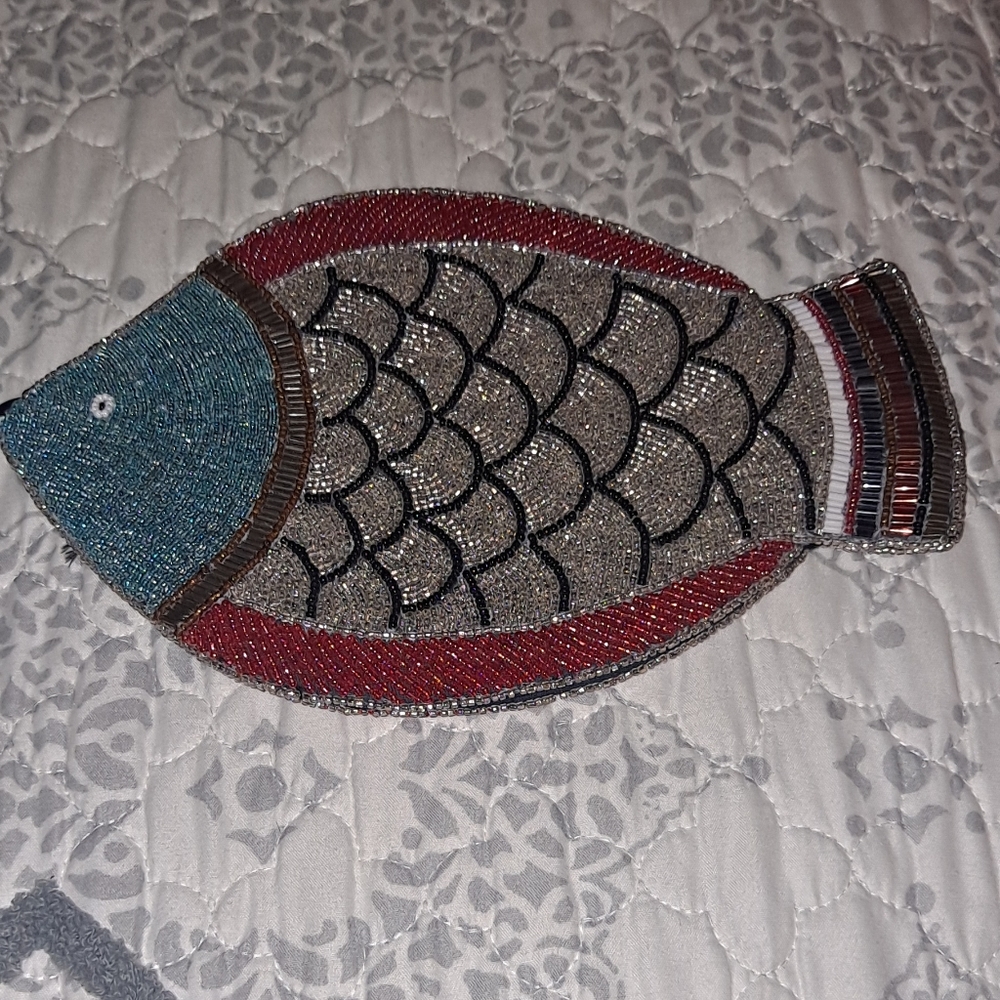 BEADED FISH POUCH